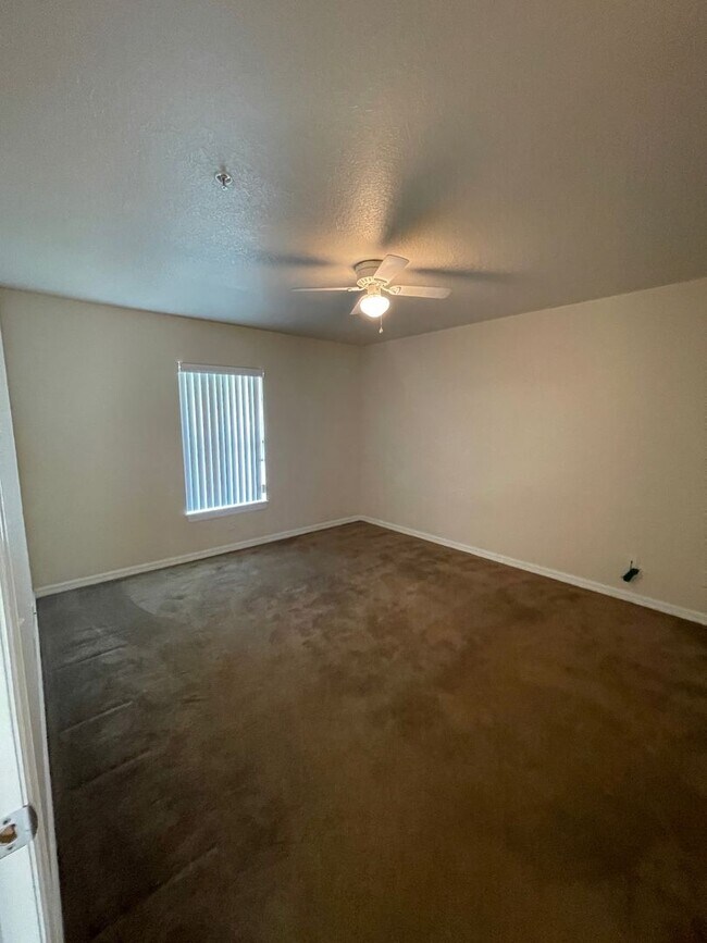 Building Photo - 8130 Juniper Rd