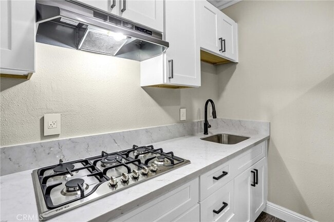 Building Photo - 3329 E Virginia Ave