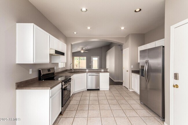 Building Photo - 21629 N 79th Dr