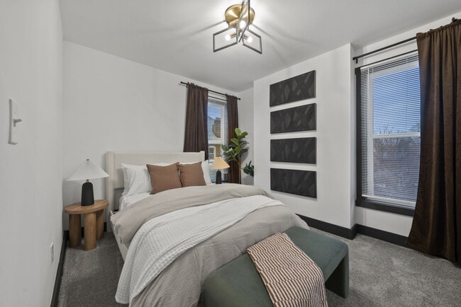 Building Photo - 286 Taylor Ave