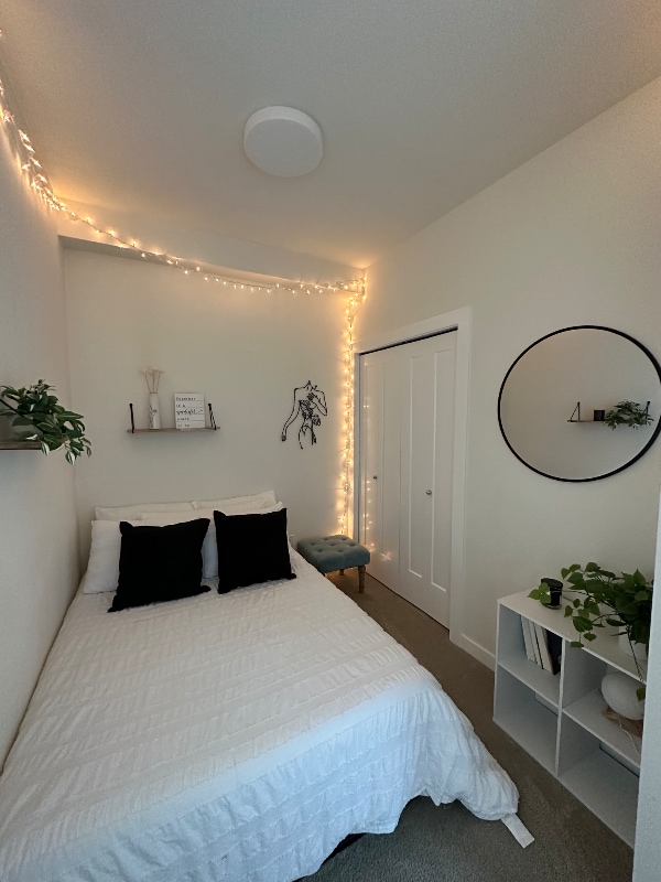 Building Photo - 1541 14th Ave S