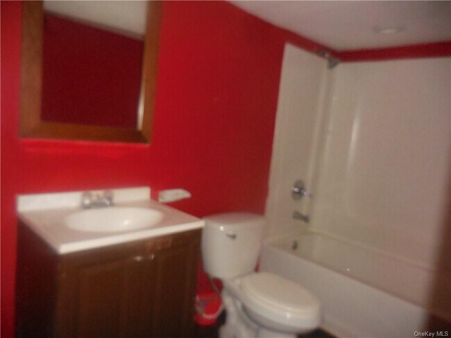 Building Photo - 130 Johnston St