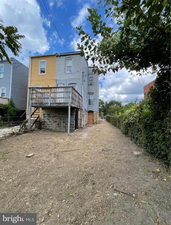 Building Photo - 1623 Carswell St