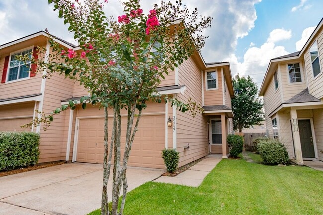 Building Photo - 25227 Boulder Bend Ln