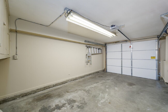 Building Photo - "Charming Furnished Retreat: Classic Cozy ...