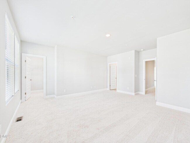 Building Photo - 1251 Shaw View Aly