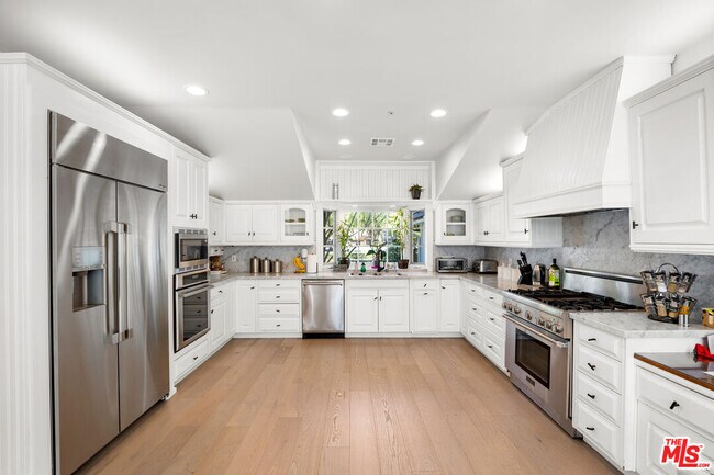 Building Photo - 23628 Long Valley Rd