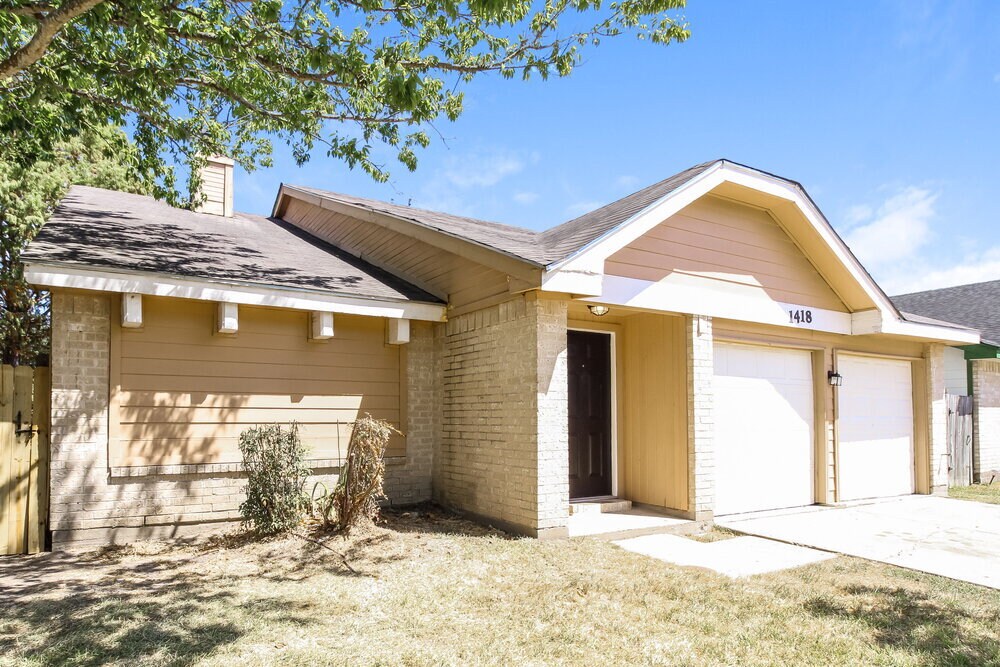 Building Photo - 1418 Hunters Park Dr