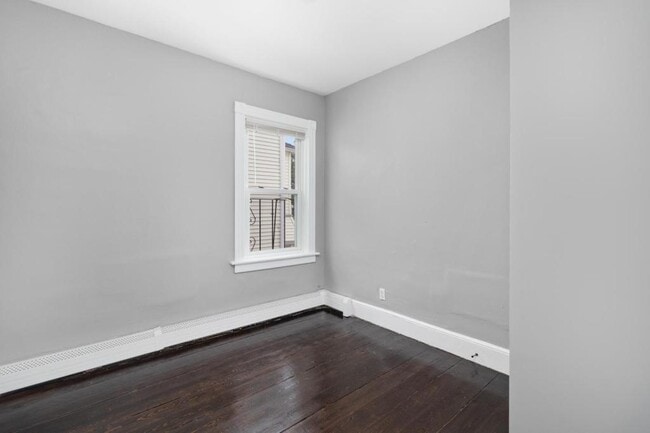 Building Photo - 748-750 Atwells Avenue
