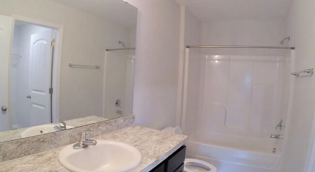 Building Photo - 31 SAW