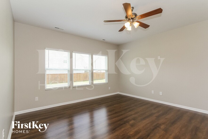 Building Photo - 505 Contentment Dr