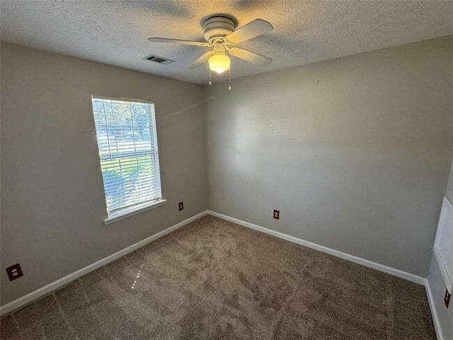 Building Photo - 1672 Walters Park Ct