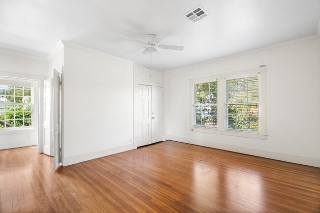 Building Photo - 235 E Huisache Ave