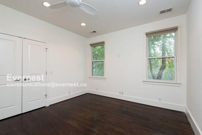 Building Photo - 312 Taylor St