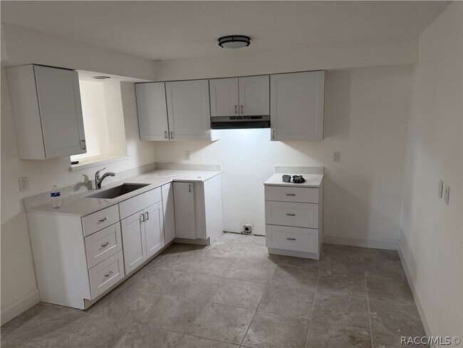 Building Photo - 2713 Adams St W