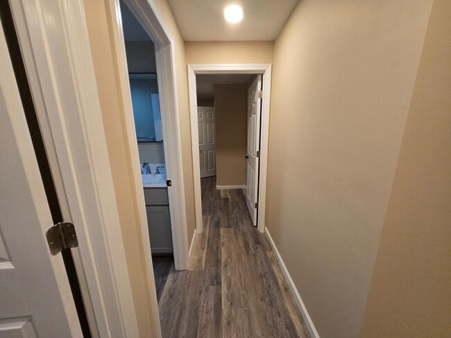 Building Photo - 123 2nd St