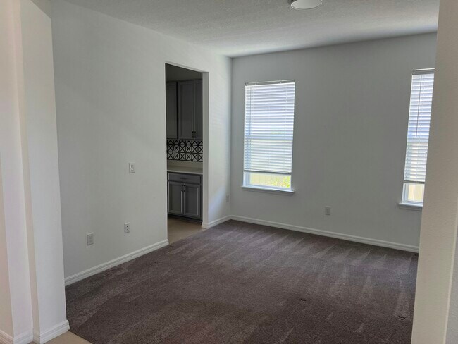 Building Photo - 5115 Los Robles Ct