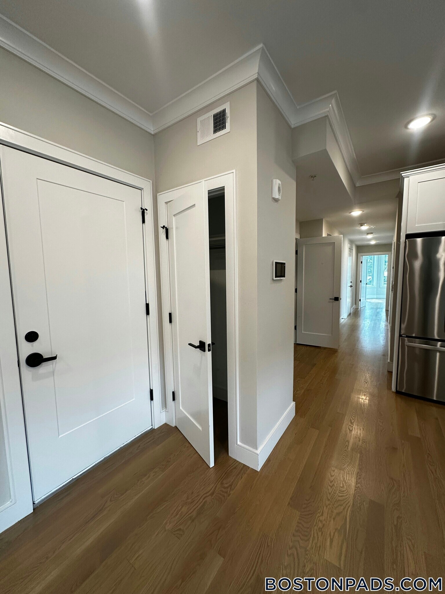 Building Photo - 104-106 Warren St.