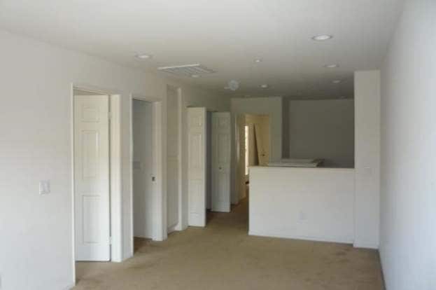 Building Photo - 41845 Davenport Way