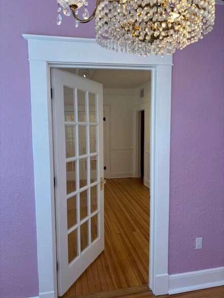 Florida Room - 103 S Osceola Ave