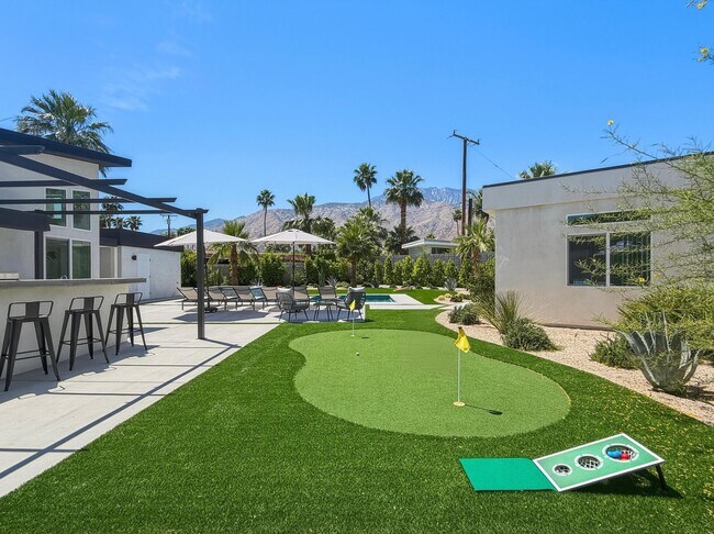 Building Photo - 2197 Jacques Dr