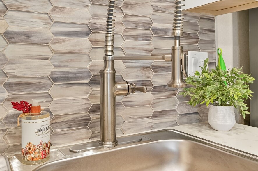 Building Photo - 5896 Angelic Dreams Ct