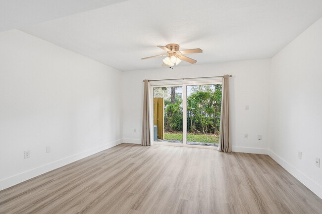 Building Photo - 3832 NW 90th Ave