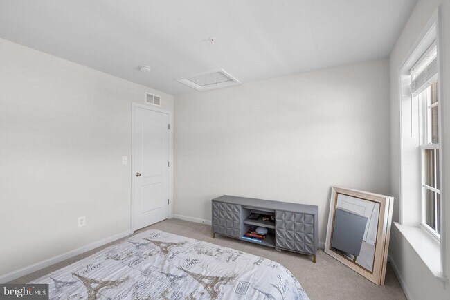 Building Photo - 6640 Timber Ridge Ln