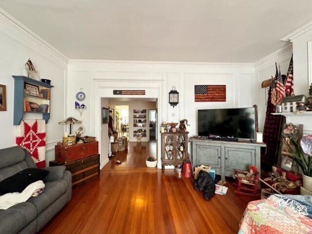 Building Photo - 354 Tappan St