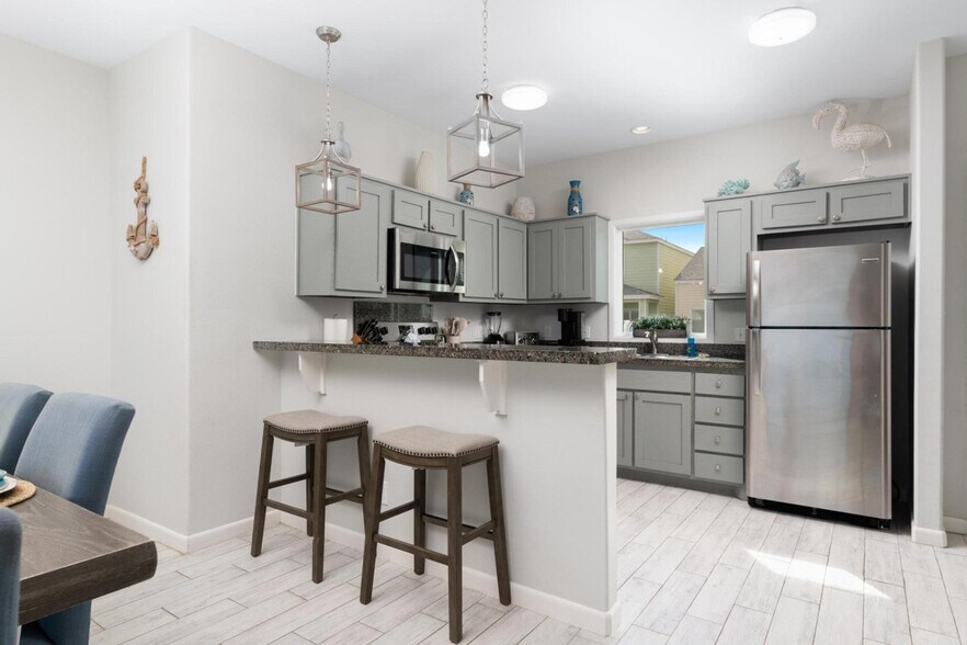 Building Photo - 204 Las Joyas Blvd