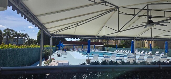 Building Photo - 3661 Via Poinciana