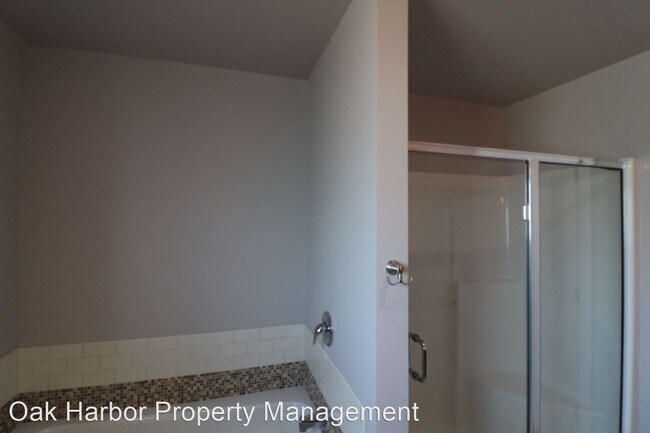 Building Photo - 3 br, 2 bath House - 1583 Nw 6th Ave