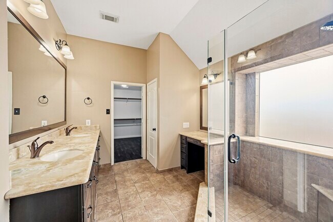 Building Photo - 16503 Shady Canyon Ct
