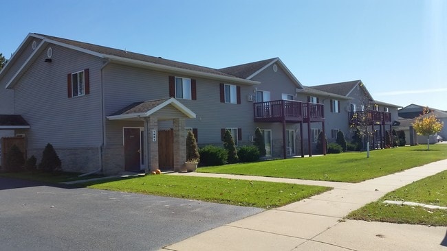 Building Photo - Grandview Pines