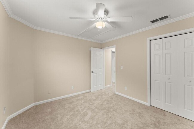 Building Photo - 2309 Wickingham Dr NE