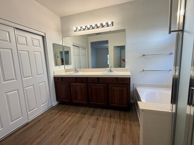 Building Photo - 9397 Boulder River Way
