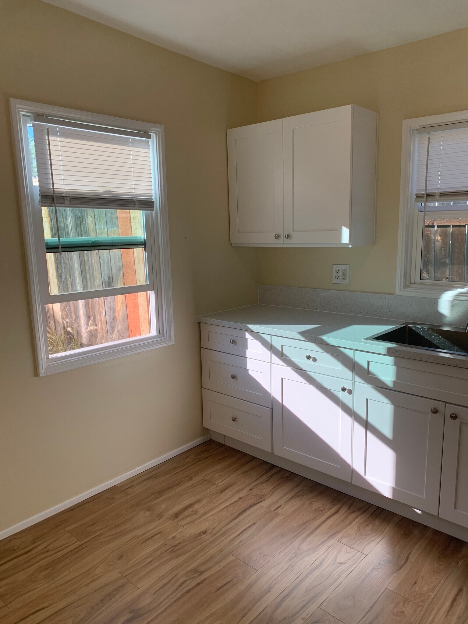 Building Photo - 2911 Central Ave