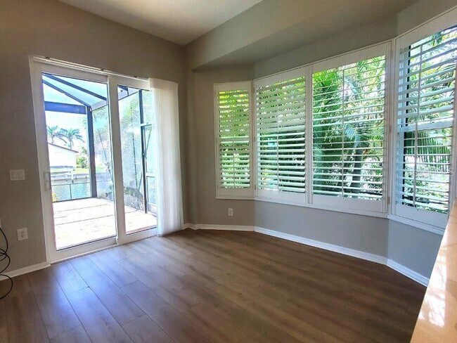 Building Photo - 2100 Aqui Esta Dr