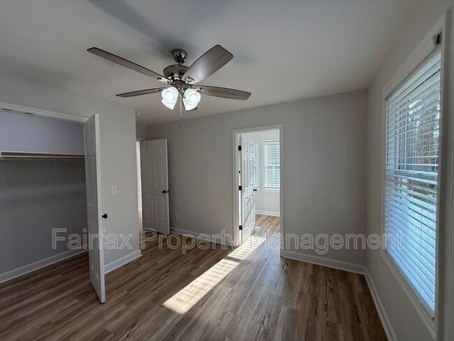 Building Photo - 312 Price Ave