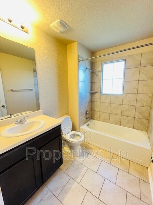 Building Photo - 12110 Kruth Pt