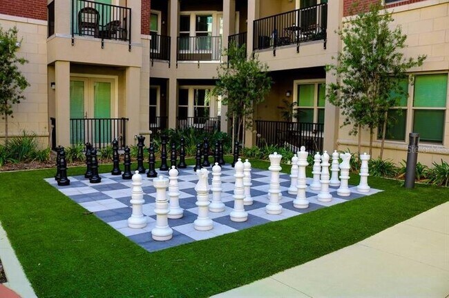 Building Photo - 1701 N Lois Ave