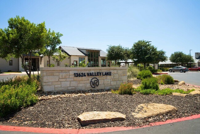 Building Photo - 9510 Ranch Lp