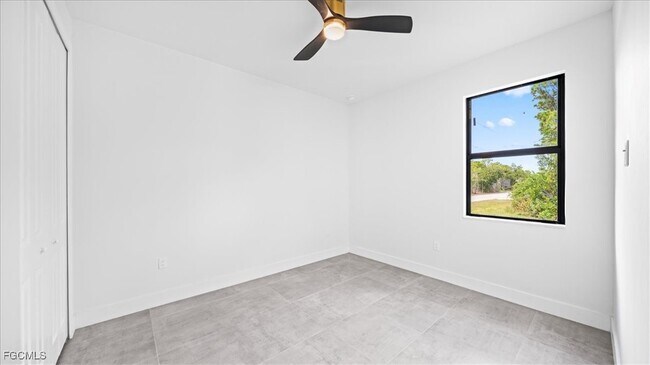 Building Photo - 4127 NW 36th Pl