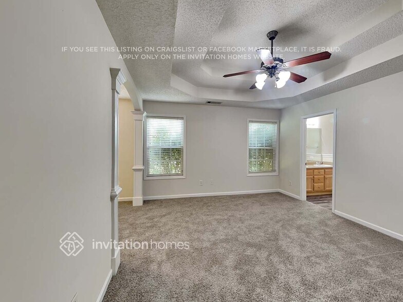 Building Photo - 307 Peachtree Cir
