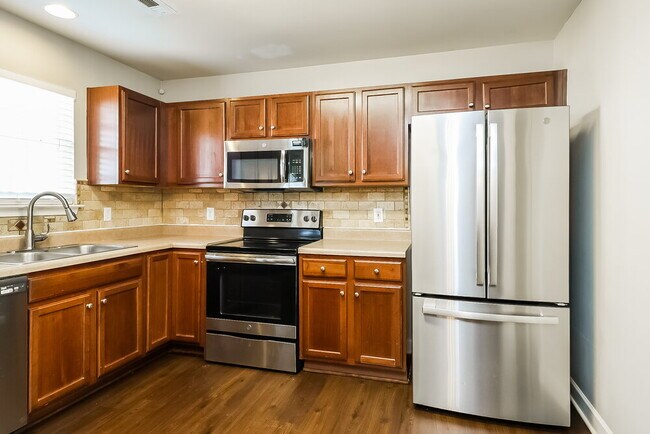 Building Photo - 5028 Magnasco Ln