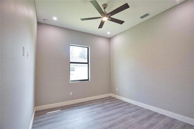 Building Photo - 3637 Petunia Terrace