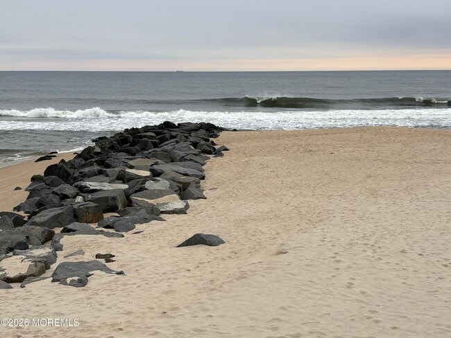 Building Photo - 87 Seaview Ave