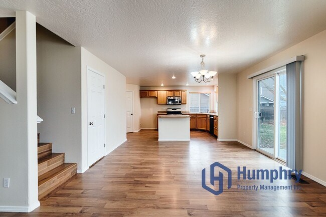 Building Photo - Great home in Meridian, close to parks, restaurants and shopping!