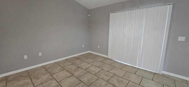 Building Photo - 11 Hemlock Court Pass