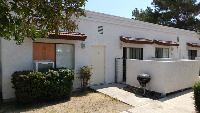 Building Photo - Victoria Apartments